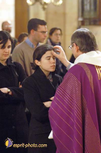 Nom de l'image : D1019885-01 — Description :  Messe de mercredi des Cendres présidé par Mgr d'Ornellas - Paris