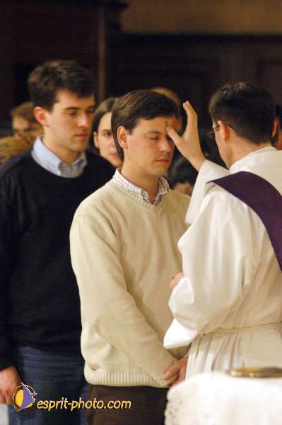 Nom de l'image : D1019919-01 — Description :  Messe de mercredi des Cendres présidé par Mgr d'Ornellas - Paris