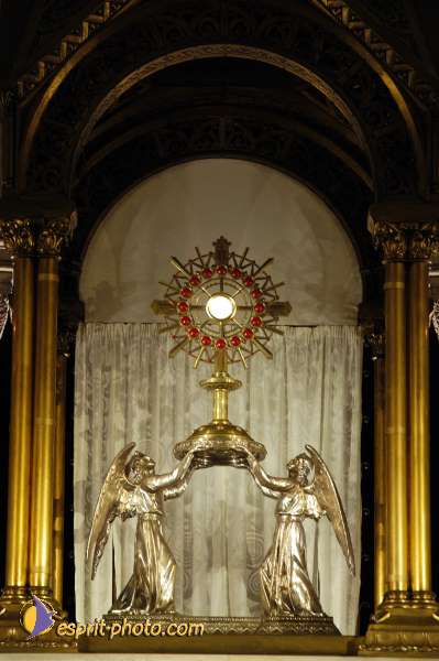 Nom de l'image : D1189083-1 — Description :  Paris - Toussaint 2004