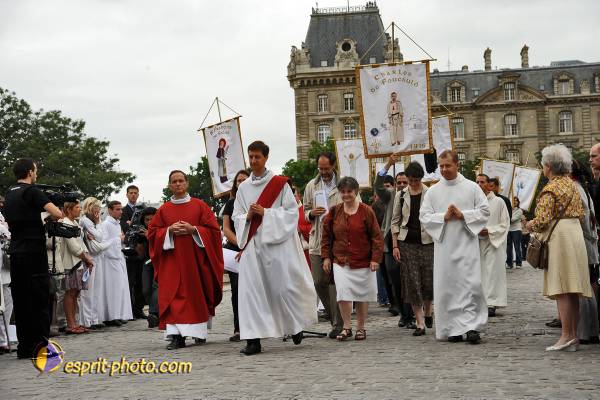 Ordination sacerdotale à Notre Dame de Paris (2008)