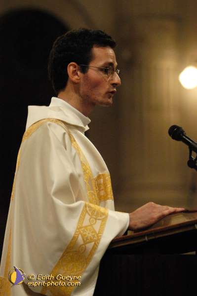 Nom de l'image : E00013000-01 — Description :