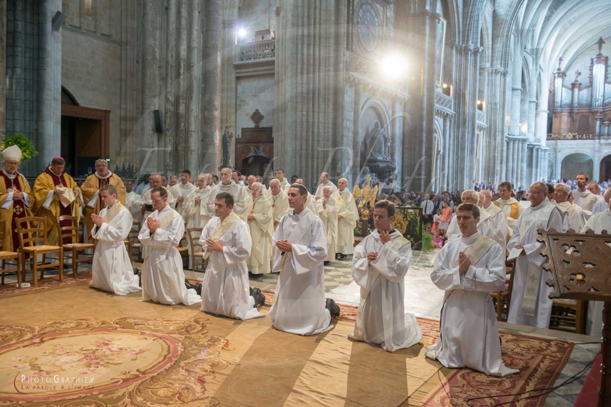 Nom de l'image : 180624-171949_D8e139610_c_PhotoGraphie.Pro — Description :  D8e139610