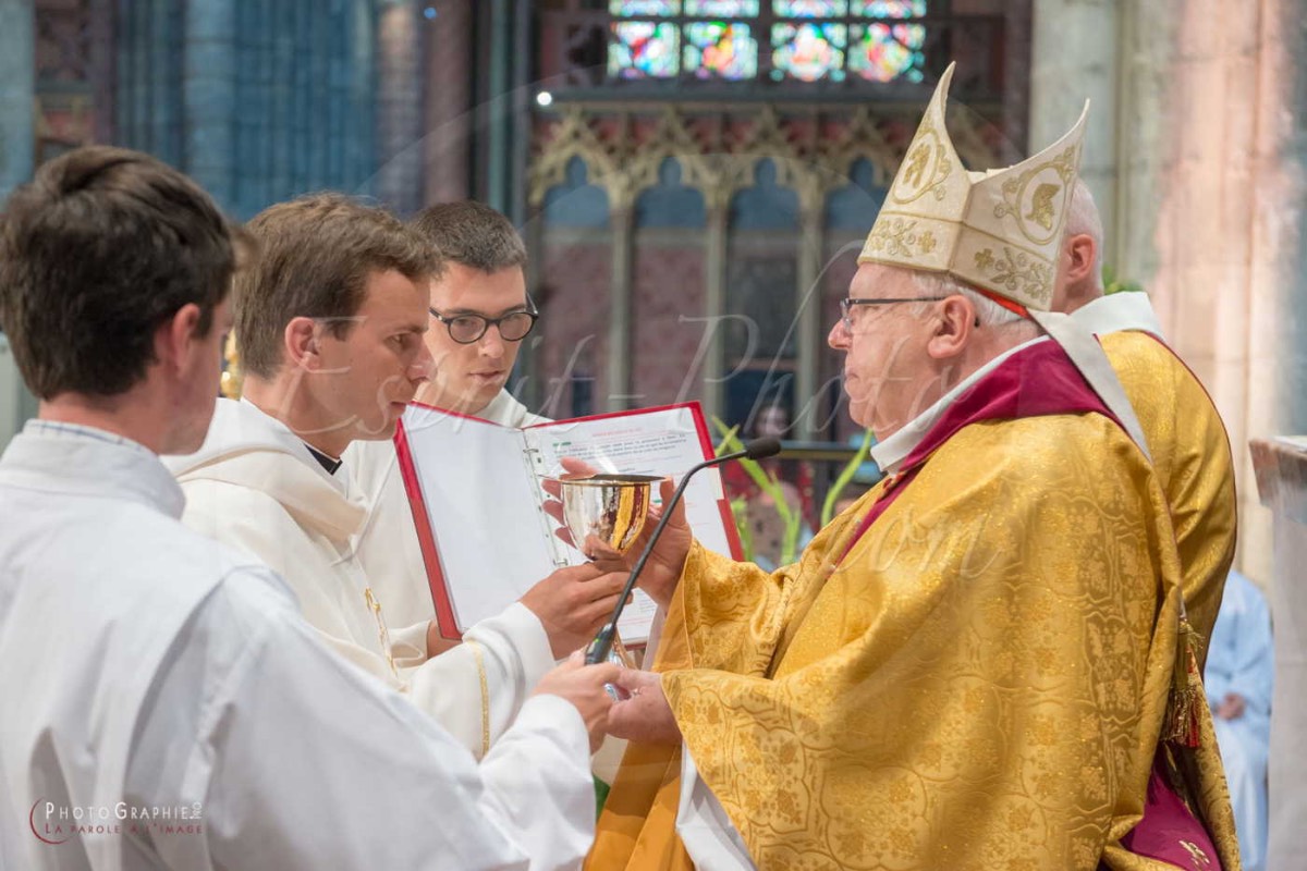 Nom de l'image : 180624-174740_D8e139756_c_PhotoGraphie.Pro — Description :  D8e139756