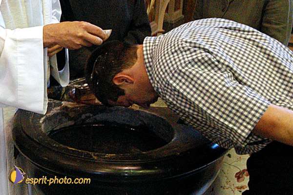 Nom de l'image : D1037272-02 — Description :  Cté St JEAN - Reportage livre "Masque de loup - coeur d'agneau"