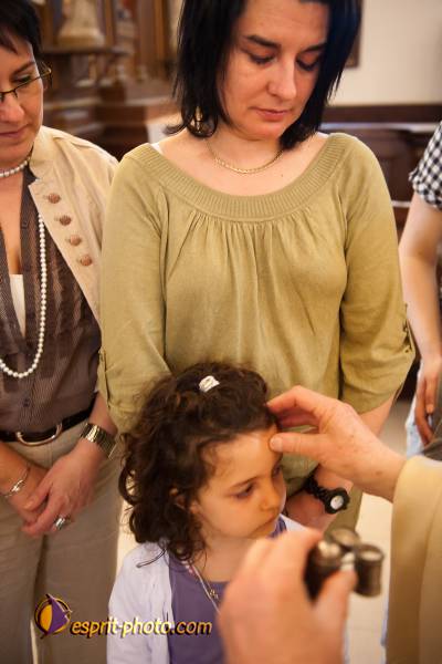 Nom de l'image : D30099502a — Description :  Baptême d'enfant à l'église de la Ferté Vidame (28300)