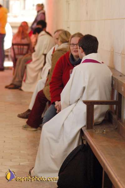 Nom de l'image : D1022758-01b — Description :  Pèlerinage des étudiants à Notre Dame de Chartres - 22+23 mars 2