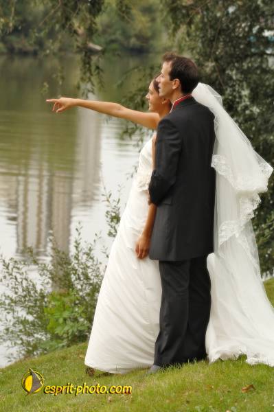 Nom de l'image : 050911-2021_06PAR_317ad — Description :  Mariage JEROME et VIOLAINE - Photos fait dans la forêt de Compiè