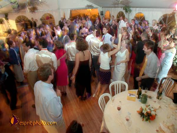 Nom de l'image : 020519-0259_D0016108 — Description :  Mariage de Alexis et Clothilde  Vzelay le 17/05/2002