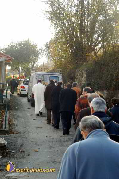 Nom de l'image : D1194198-1 — Description :  Enterrement/Funerailles