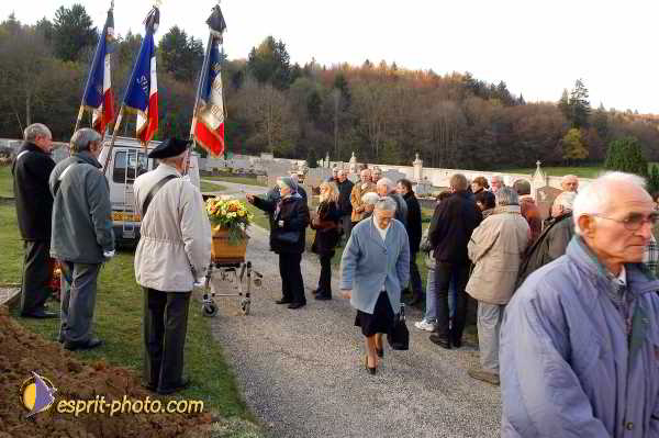Nom de l'image : D1194284-1 — Description :  Enterrement/Funerailles