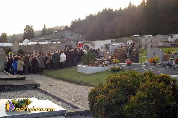 Nom de l'image : D1194288-1 — Description :  Enterrement/Funerailles
