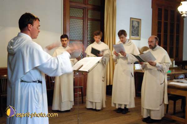 Nom de l'image : D1032584 — Description :  Dominicains de Marseille - Photos pour Magnificat (Perpignan) pl