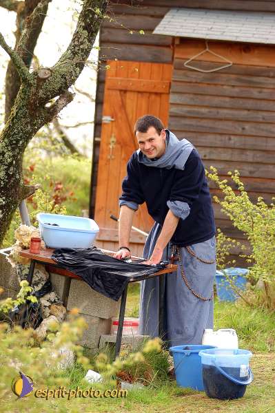 Nom de l'image : D1027587 — Description :  Pâque 2003 - Communauté de l'Agnaux - Plavilla