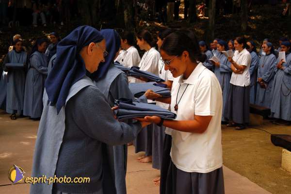 Nom de l'image : D1165987-1 — Description :  Communauté de l'Agneau - Plavilla