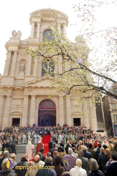 Nom de l'image : D1024923-01 — Description :  Dimanche de Ramaux à l'église St Gervais - Paris 4e & Inaugurati