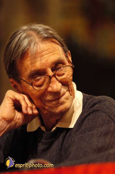 Nom de l'image : D1190431-1 — Description :  Paris - Toussaint 2004