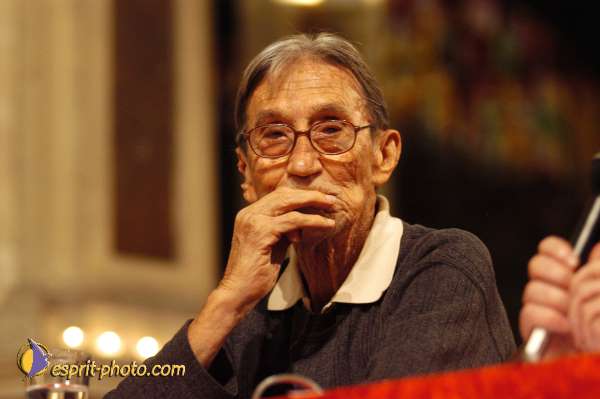 Nom de l'image : D1190446-1 — Description :  Paris - Toussaint 2004