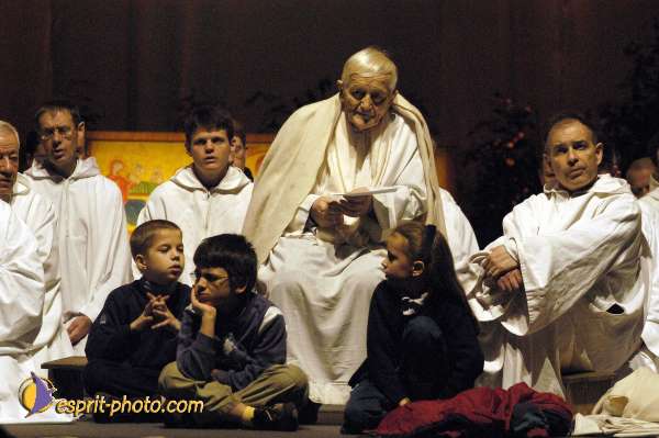 Nom de l'image : D1015057-01 — Description :  Rencontre de Taizé à Paris 2002 (Porte de Versaille & Paroisses