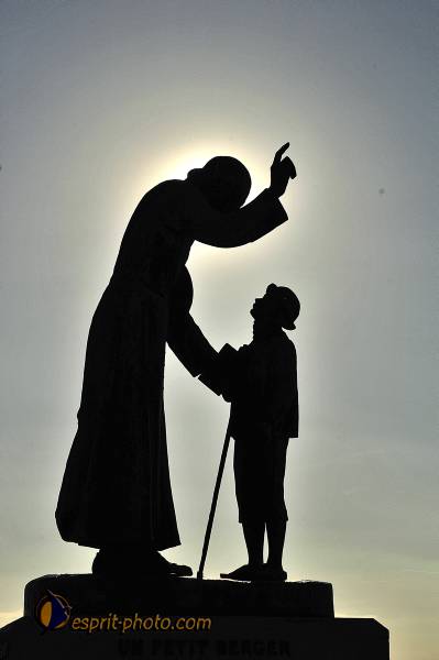 Nom de l'image : D2013768-1 — Description :  Ars village de Saint Jean-Marie Viannay curé d'Ars