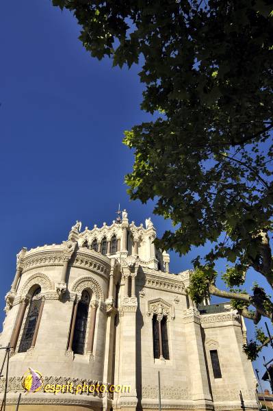 Nom de l'image : D2013945-1 — Description :  Ars village de Saint Jean-Marie Viannay curé d'Ars