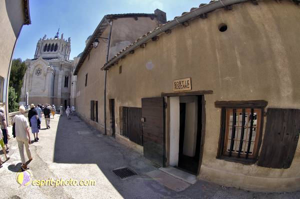 Nom de l'image : D2014330-1 — Description :  Ars village de Saint Jean-Marie Viannay curé d'Ars