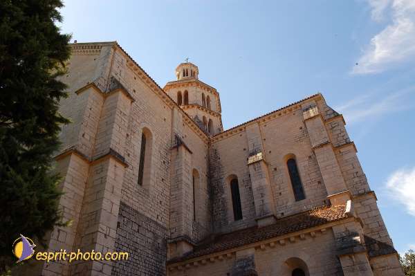 Nom de l'image : D1168879-1 — Description :  Abbaye de Fossanova (Latina-Italie) - Abbaye cistersienne