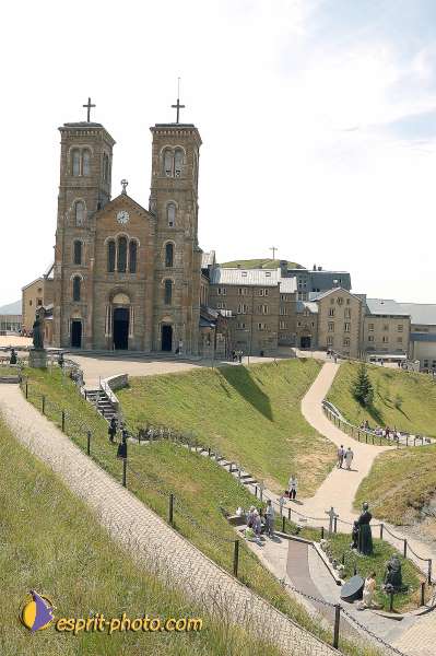 Nom de l'image : D1050647-01 — Description :  Notre Dame de La Salette - Sanctuaire