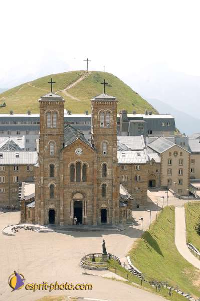 Nom de l'image : D1050656-01 — Description :  Notre Dame de La Salette - Sanctuaire