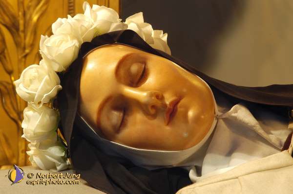 Nom de l'image : D1184780-1 — Description :  Lisieux : Carmel - Chasse de Ste Thérèse