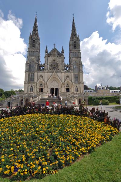 Nom de l'image : 2179659 — Description :