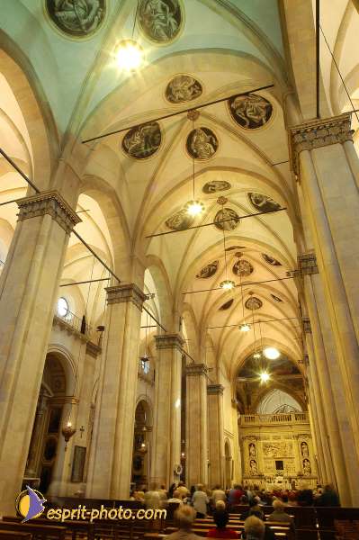Nom de l'image : D1178793-1 — Description :  Notre Dame de Loreto (Ancona / Italie)