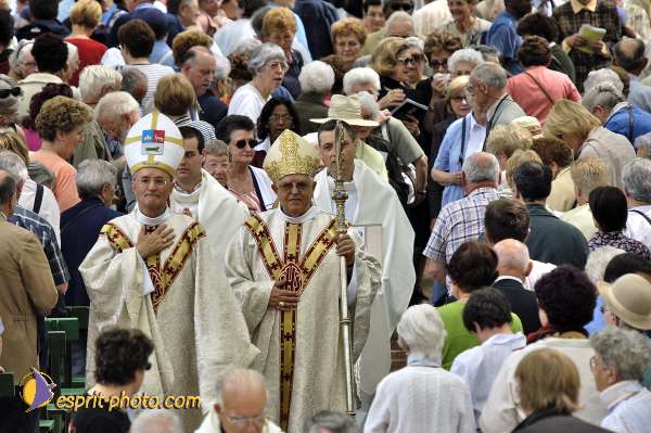 Nom de l'image : D2015258-1 — Description :