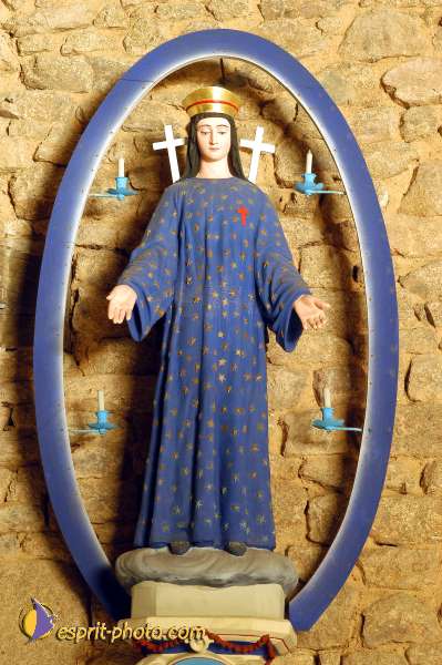 Nom de l'image : D1049821-01 — Description :  ND de l'Île Bouchard & ND de Pontmain (reportage pour la Vie)