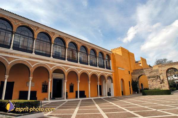 Nom de l'image : D1220059-1 — Description :  Pâques 2005 à Seville (Espagne-Andalusie)
