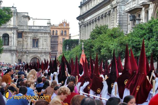 Nom de l'image : D1218298-1 — Description :  Pâques 2005 à Seville (Espagne-Andalusie)