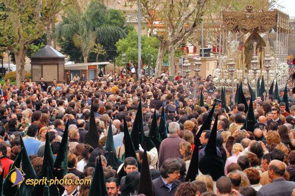 Nom de l'image : D1222323-1 — Description :  Pâques 2005 à Seville (Espagne-Andalusie)