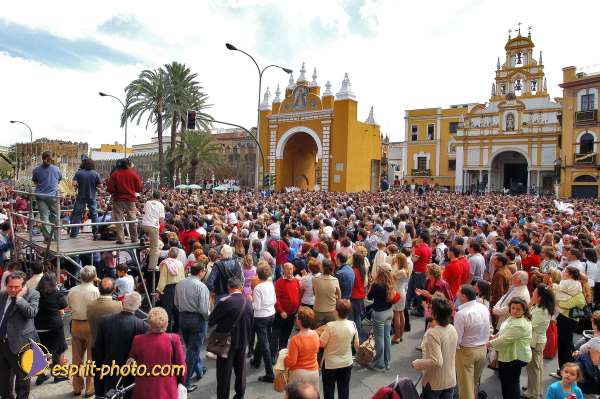 Nom de l'image : D1223217-1 — Description :  Pâques 2005 à Seville (Espagne-Andalusie)