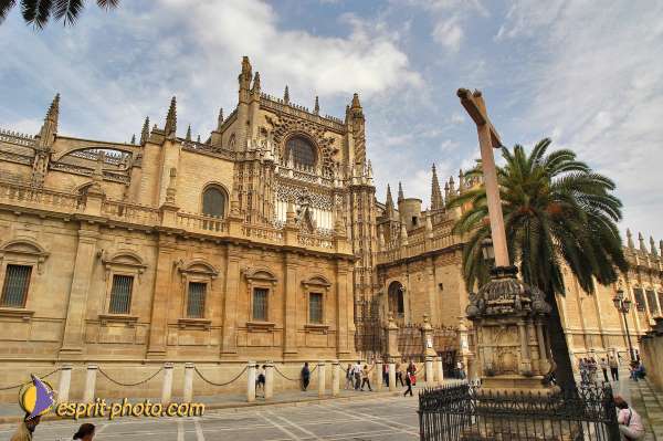 Nom de l'image : D1216975-1 — Description :  Pâques 2005 à Seville (Espagne-Andalusie)