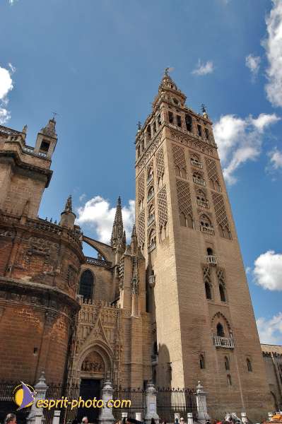 Nom de l'image : E00033516-1 — Description :  Pâques 2005 à Seville (Espagne-Andalusie)