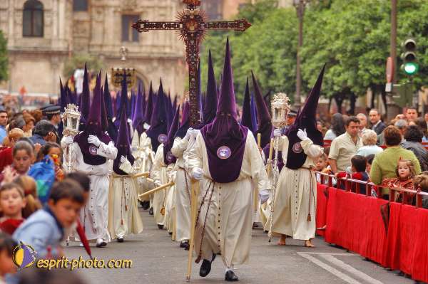 Nom de l'image : D1217445-1 — Description :  Pâques 2005 à Seville (Espagne-Andalusie)
