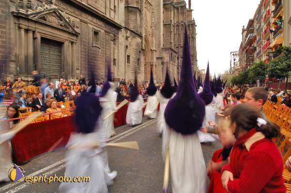 Nom de l'image : D1217499-1 — Description :  Pâques 2005 à Seville (Espagne-Andalusie)