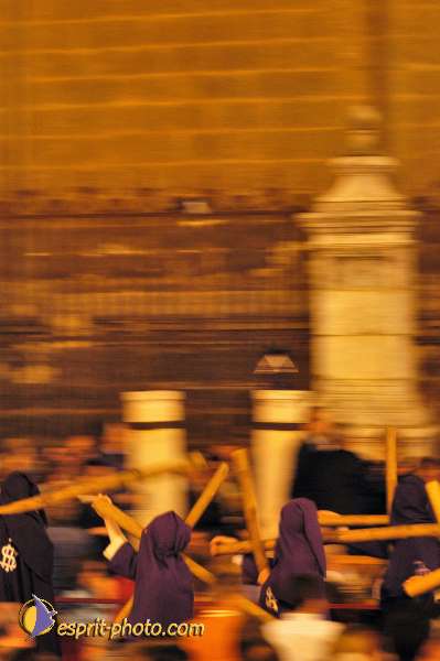 Nom de l'image : D1221477-1 — Description :  Pâques 2005 à Seville (Espagne-Andalusie)