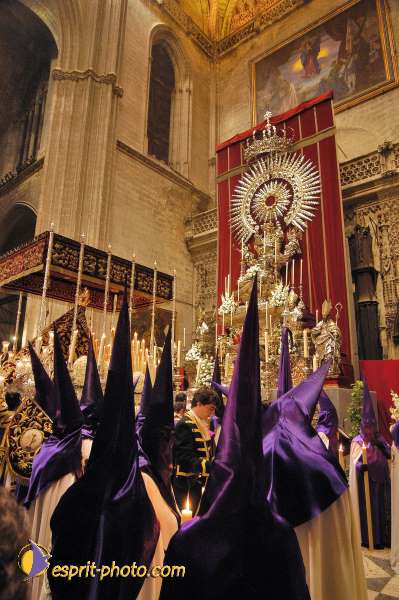 Nom de l'image : E00035572-1 — Description :  Pâques 2005 à Seville (Espagne-Andalusie)