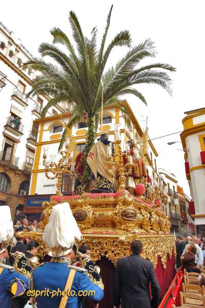 Nom de l'image : D1215986-1 — Description :  Pâques 2005 à Seville (Espagne-Andalusie)