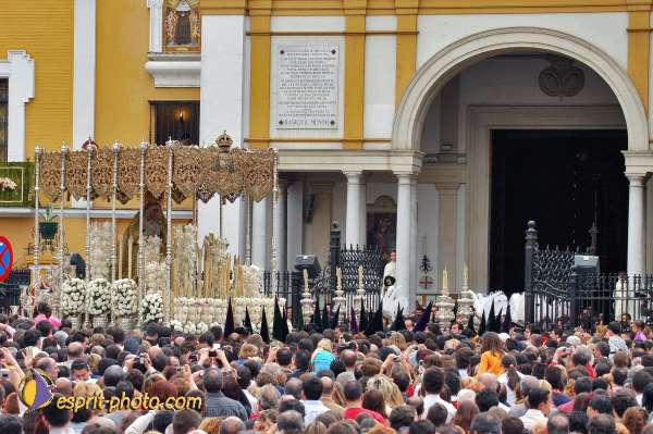 Nom de l'image : D1223312-1 — Description :  Pâques 2005 à Seville (Espagne-Andalusie)