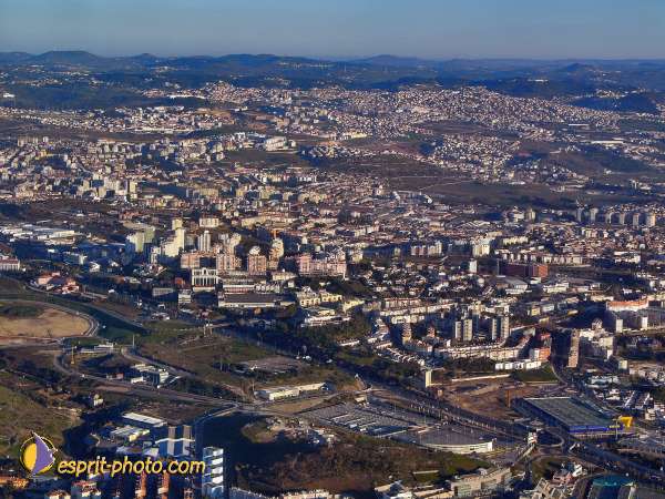 Nom de l'image : L1030894-1 — Description :  Mothersprayer - Portugal - construction of a new center