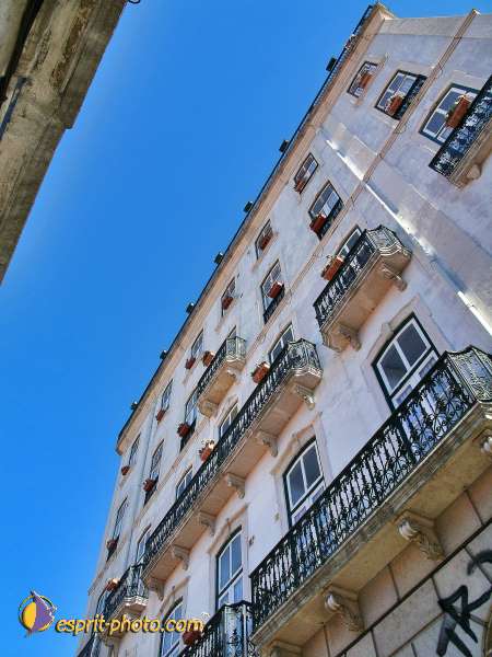 Nom de l'image : L1040036-1 — Description :  Mothersprayer - Portugal - construction of a new center