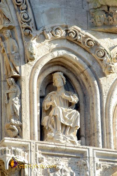 Nom de l'image : D1023184-01b — Description :  Pèlerinage de Chartres 2003