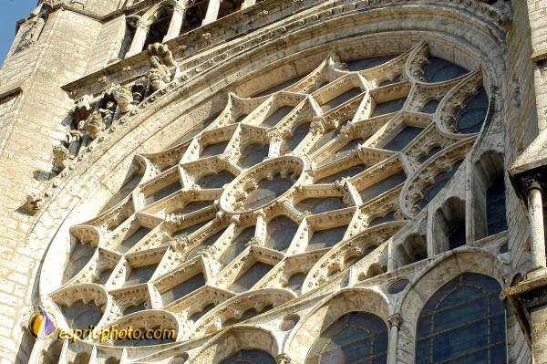 Nom de l'image : D1023208-01b — Description :  Pèlerinage de Chartres 2003