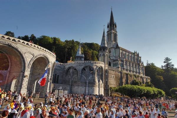Nom de l'image : D1162980-01 — Description :  Lourdes 2004 - Pèlerinage du Pape à Lourdes